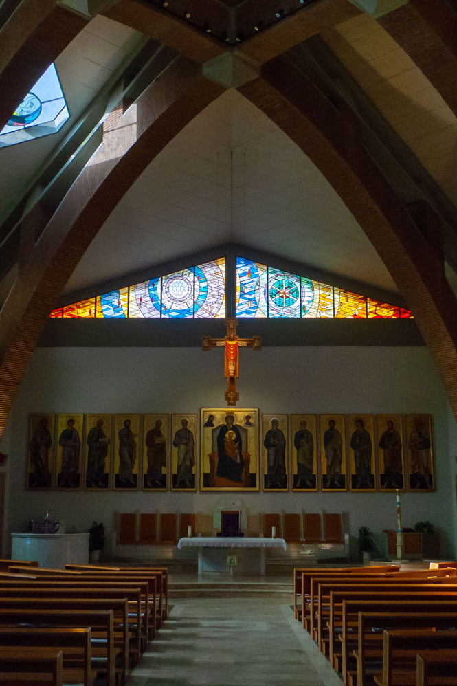 Interno Chiesa di San Timoteo, Parrocchia a Casal Palocco Roma